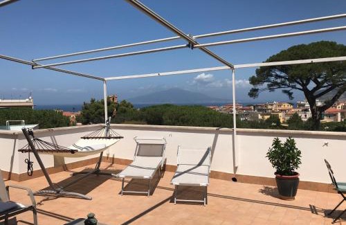 Sorrento Historic Centre Apartamento | Casa Bice Amazing view of Vesuvius with Pool