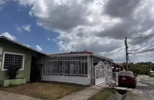 Guadalupe Casa | Casa Blanca de Villa del Carmen