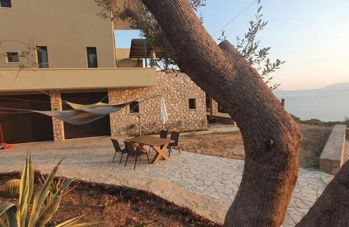 Aktio-Vonitsa Apartamento | Casa Bonita 2 Bedroom apt with the Best view in Town!