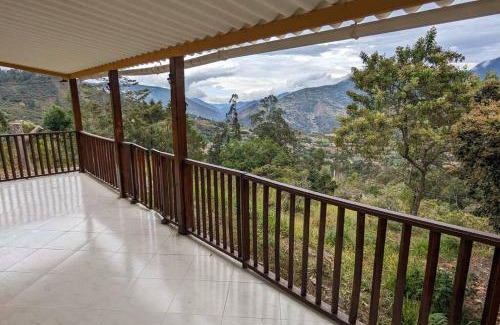 Caqueza Casa | Casa campestre con vista a Cáqueza
