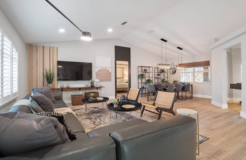 Palm Harbor Casa | Casa Canal Waterfront Heated Pool & Spa Retreat