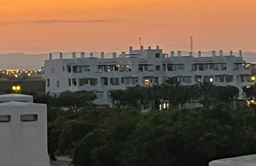 Torre-Pacheco Apartamento | Casa Carlitos, 2-bed apartment with large terrace overlooking golf views