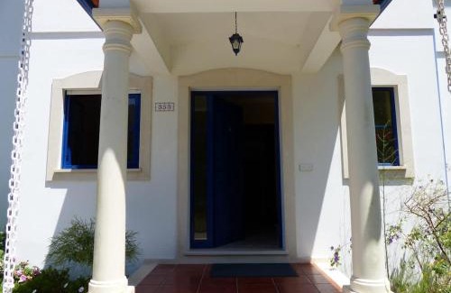 Paco Apartamento | Casa Cecilia Seaside Serenity and Coastal Charm