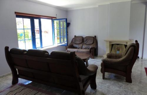 Paco Apartamento | Casa Cecilia Seaside Serenity and Coastal Charm