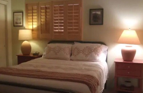 Green Valley Casa | Casa Chido with Bonus Casita Main House