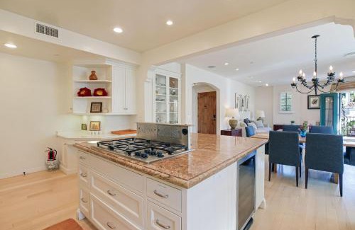 The Funk Zone Villa | Casa Cielo