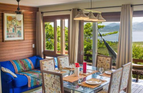 Garopaba Casa | Casa com piscina e incrível vista para lagoa