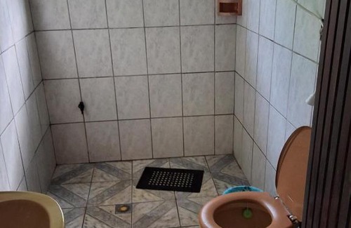 Jardim Praia Grande Casa | Casa com pisicna in Mongaguá