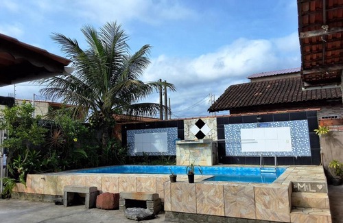 Jardim Praia Grande Casa | Casa com pisicna in Mongaguá