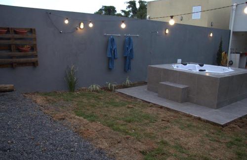 Chapada dos Guimaraes Casa | CASA COM SPA de HIDRO COM AQUECEDOR a 700 MTS DO CENTRO