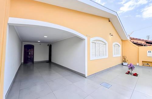 Ourinhos Casa | Casa completa, 3 quartos com ar e 2 vagas
