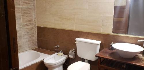 Santiago del Estero Casa | Casa con garaje sobre avenida