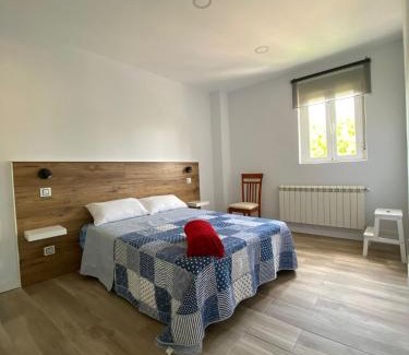 Las Navas Del Marques Casa | Casa con jardin Los Gatos