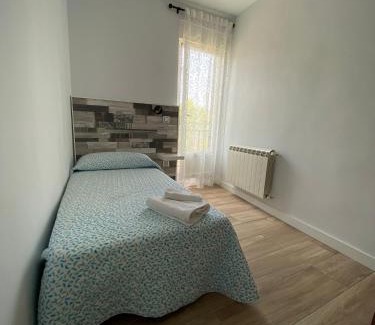 Las Navas Del Marques Casa | Casa con jardin Los Gatos
