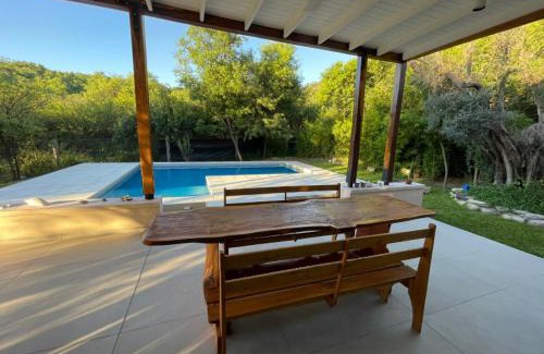 Ischilin Casa | Casa con Piscina y Mirador privado en San Marcos Sierras