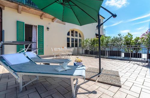 Campagnano di Roma Apartamento | Casa con terrazza panoramica sul lago Maggiore