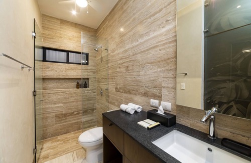 Zona Paseo Montejo Hotel | Casa Continental Hotel Boutique y Suites