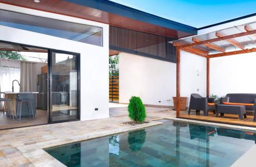 Uvita Villa | Casa Coral - great location - high speed internet