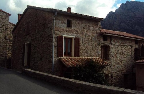 Ota Casa | Casa Da Miñana, casa de pueblo de 105 m² en Ota - Porto (Córcega del Sur)