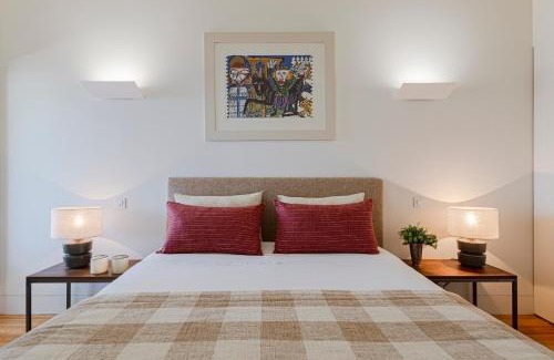 Peso da Regua Hotel | Casa da Quinta de Santa Cruz - Douro Valley - by RowdHouses