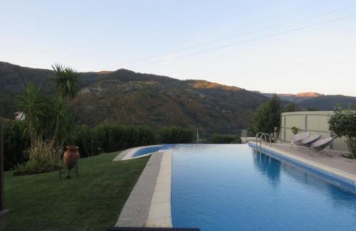 Cova Casa | Casa das Camélias