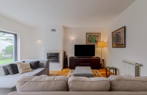 Cascais Casa | Casa das Fontes - House of Wells