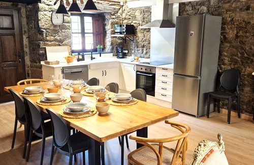 Caboalles de Abajo Casa | Casa de 1900 en la montaña.Ideal para grupos y familias