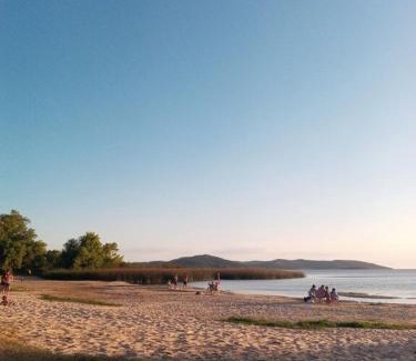 Itapua Casa | Casa de Campo com Açude a 5 minutos da Praia de Itapuã