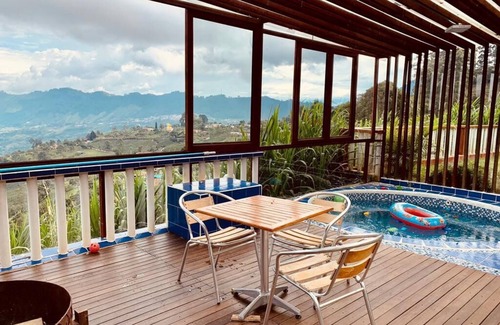 Fredonia Casa | Casa de campo con vista hermosa a las montañas de Antioquia