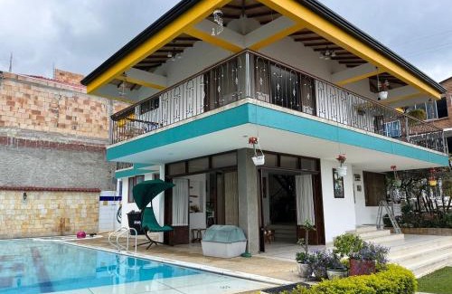 Mesitas del Colegio Casa | Casa de descanso en mesitas del colegio VILLA LUZ