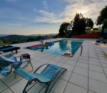 Anais Casa | Casa de Férias V6 com piscina