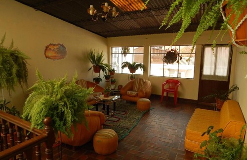 Sucre Casa | Casa de Huespedes Isabella