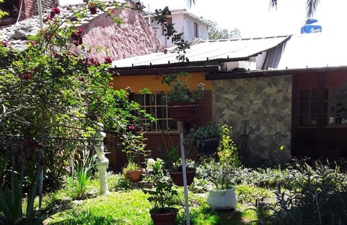 Reyes Casa | Casa de la Paz Cabañas