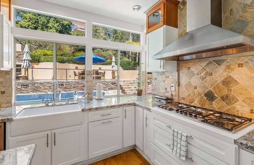 Carmel Valley Casa | Casa De Lujo Amazing house with pool, hot tub, landscaped patio, grill, AC, & kid's playhouse