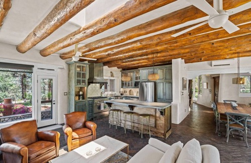 Tesuque Casa | Casa De Novo-Two Homes on Five Private Acres