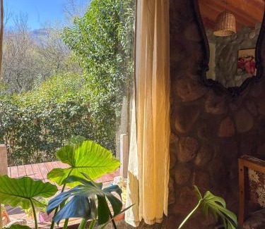 Las Rabonas Casa | Casa de piedra con jardin y pileta - privada