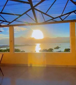 Praia Grande Casa | Casa de praia com vista para o mar