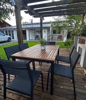 Daniela Casa | Casa de praia em Floripa - conforto e aconchego a 400m da praia