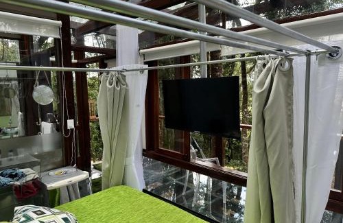 Bueno Brandao Apartamento | Casa de Vidro - Vila Mágica