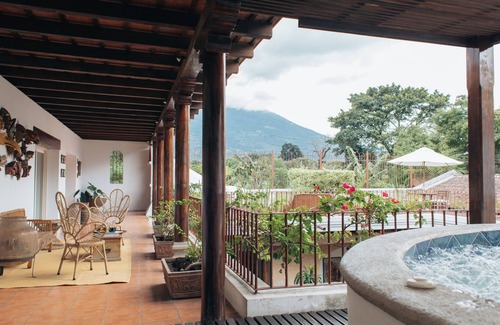 Santa Ana Casa | Casa Del Calvario, 3BR Villa en Antigua Guatemala