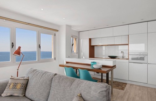 Can Pastilla Apartamento | Casa del Escultor, wifi, parking, en primera línea