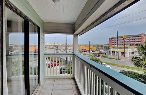 Galveston County Condominio | Casa Del Mar 209 - Sunny Days | Gulf-Front