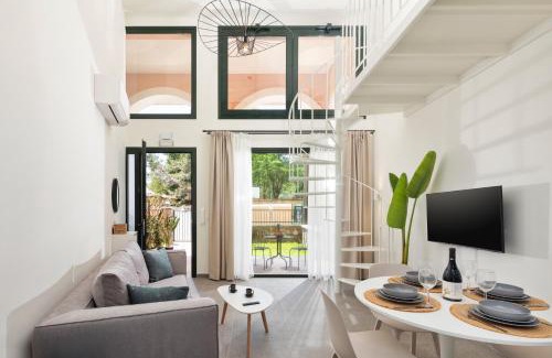Corfu Town Casa | Casa del Mar-Mon Repo Beachfront Apt near Airport