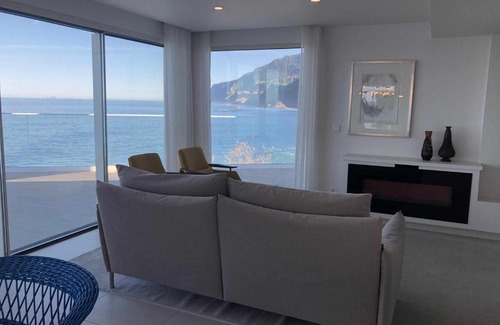 Ponta Delgada Villa | Casa Del Mar- Wonderfull Sea Views & Swimming Pool