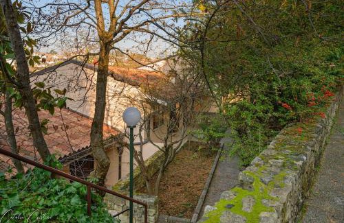 Pedemonte Apartamento | Casa delle Magnolie a poca distanza da Verona e Fiera