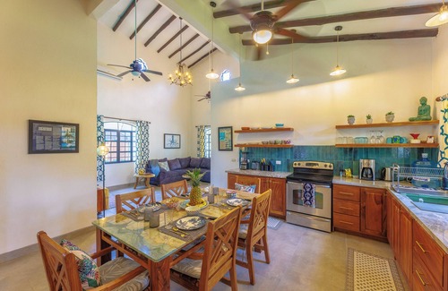 Hills of Esterillos Casa | Casa Destino - Private community with pool