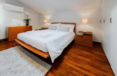 Gorizia Apartamento | Casa di Iaio - 90 m2 apt with Free Wi-Fi, Netflix, Home Cinema & Parking