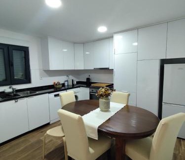 Boticas Casa | Casa do Retornado