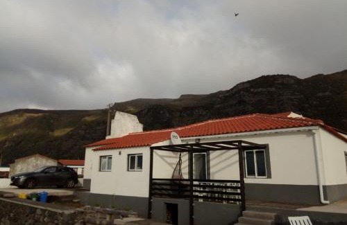 Lajes das Flores Casa | Casa do Sol Posto