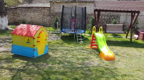 Vladeni Cama Y Desayuno | Casa Doboş